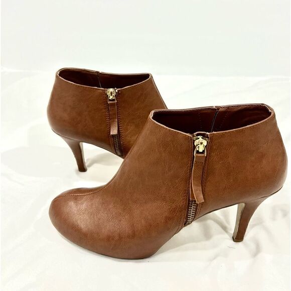 Bonnibel caramel high heel booties size 10 - Picture 7 of 12